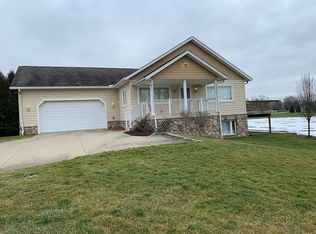 2036 Canton Rd, Akron, OH 44312