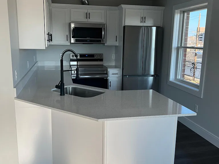 Tireno Towers — Photo 14