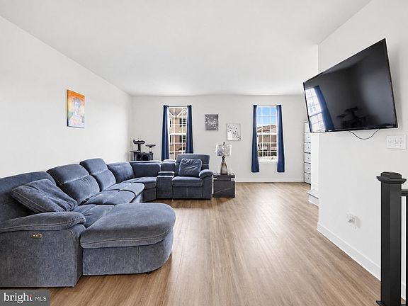 5th image of 108 Freedom Way