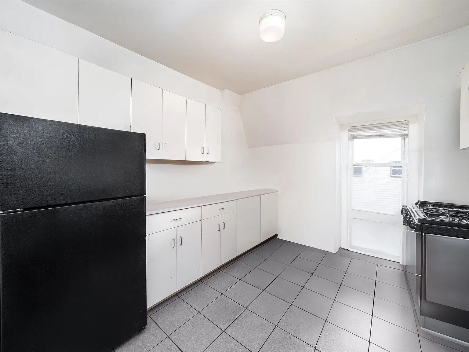 Studio, 1.0 bath, $1,450 — Photo 1