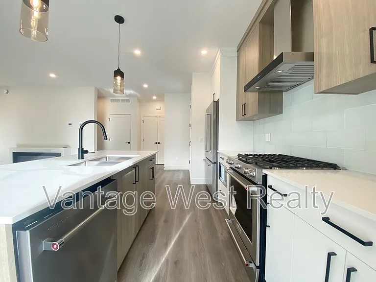 867 Morrison Ave #4 — Photo 6