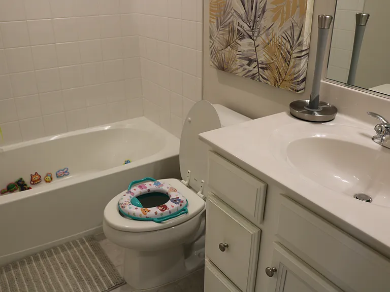 9543 Capital Ln — Photo 17