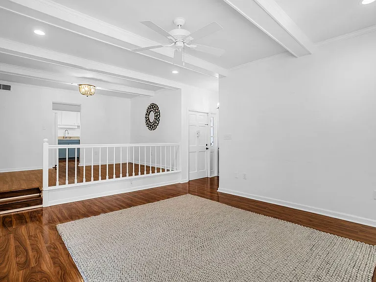 925 Cleveland St #19 — Photo 5