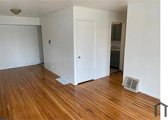 3 bed, 854 sqft, $1,400 — Photo 2