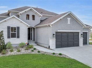 9136 Green Rd, Lenexa, KS 66227