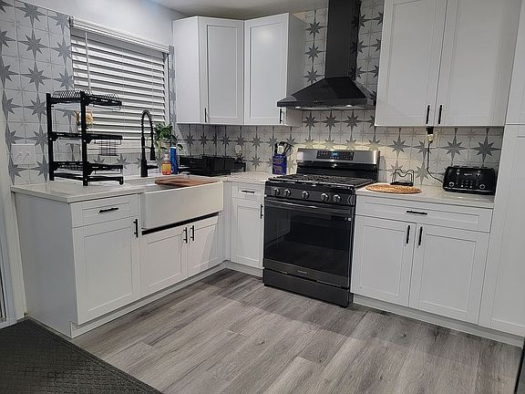 2nd image of 630 Candyce Ave
