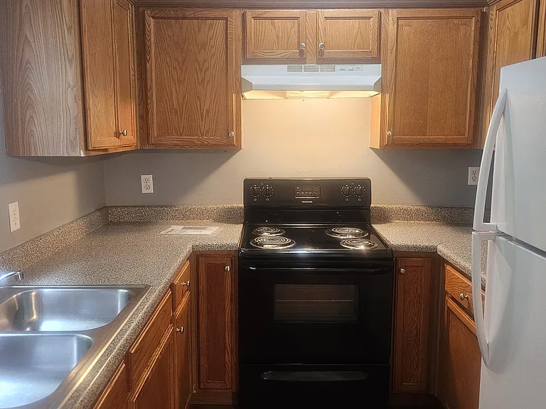 1038 Wheel House Ln #B — Photo 6