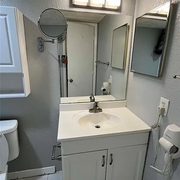 2700 Coconut Bay Ln #2C — Photo 11