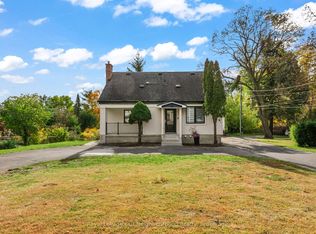 513 Parkhill Rd W #C, Peterborough, ON K9H 3J4