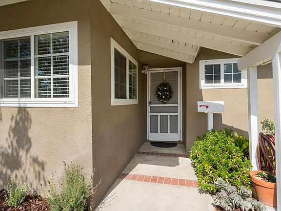 5th image of 595 Jenny Dr