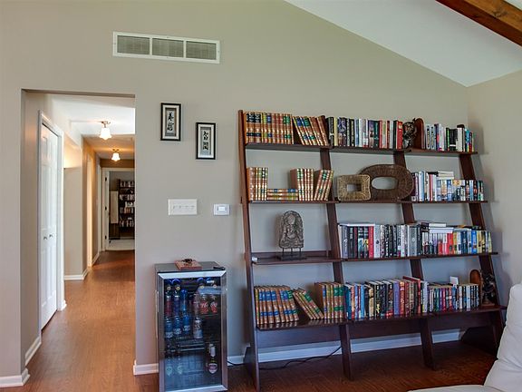 4th image of 3902 Darwood Dr