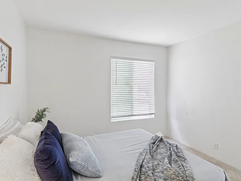 1209 Hueneme St #9 — Photo 24