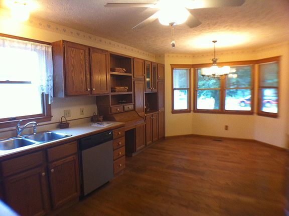 3rd image of 11803 Woodspointe Dr