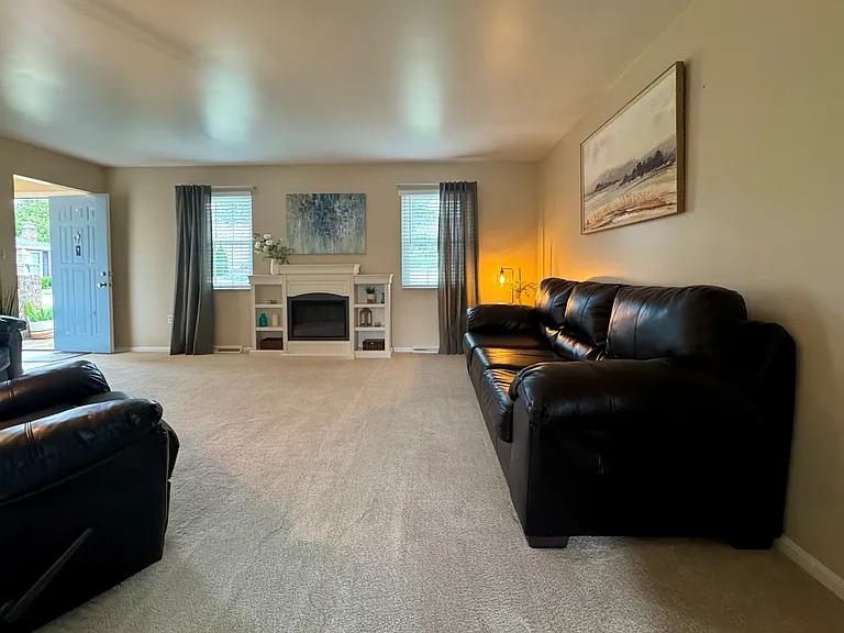 2 Michael Dr — Photo 3