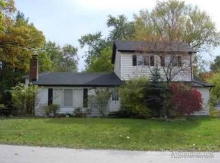 7007 Colony Dr, West Bloomfield, MI