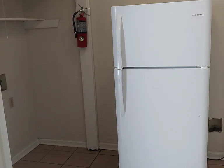 118 Oak Ridge Ave #D — Photo 10