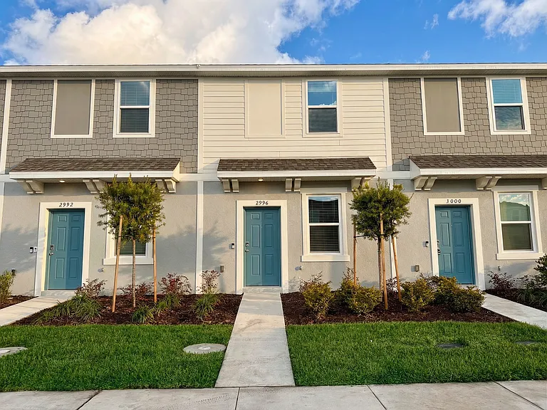 2996 Skyline Loop — Photo 1