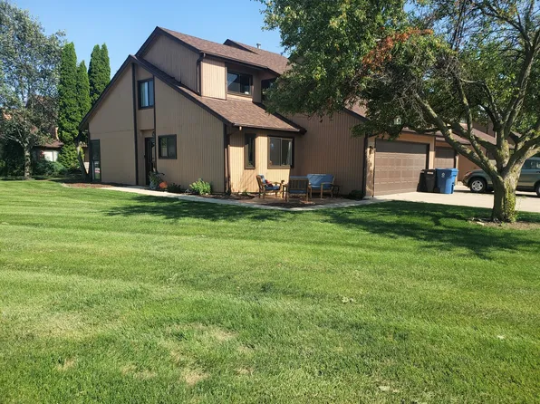 1229 Lakewood Dr APT D, Morris, IL 60450