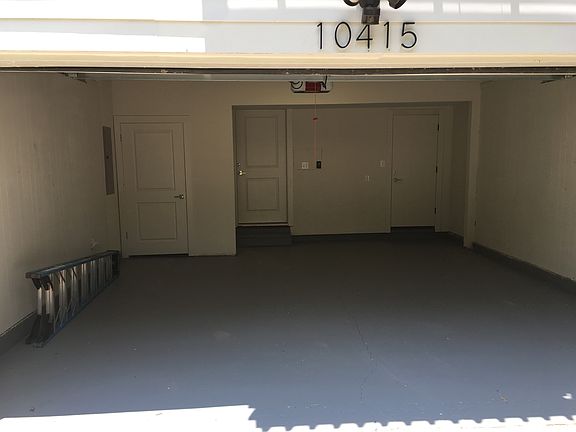 3rd image of 10415 Lake Gardens Dr