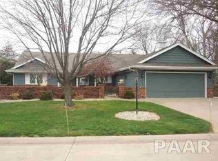 445 N Woodridge Ln, Peoria, IL 61614