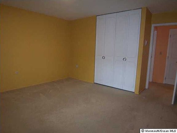 4th image of 156C Gramercy Ct