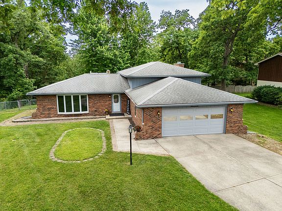 2nd image of 24445 W Lancelot Ln