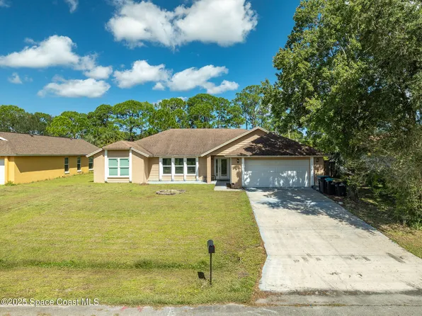 1709 Zaminder St NW, Palm Bay, FL 32907