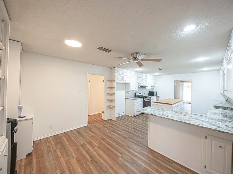 4007 Crestridge Dr — Photo 23