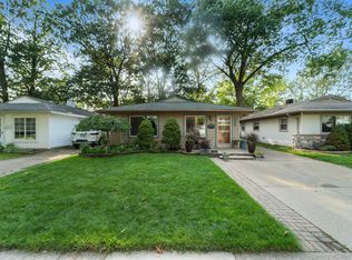 26443 Tawas St, Madison Heights, MI