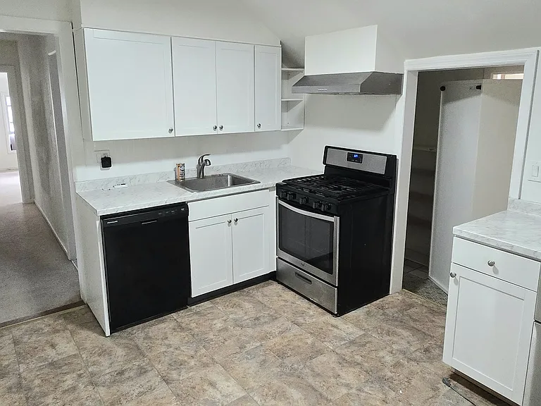 3421 Lexington Ave #2 — Photo 6