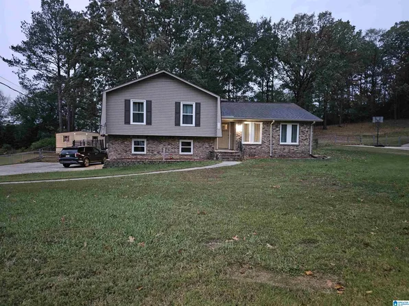 712 Wilderness Rd, Pelham, AL 35124