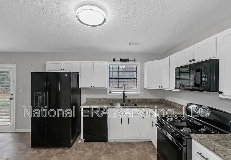 321 Summerwood Ln — Photo 21