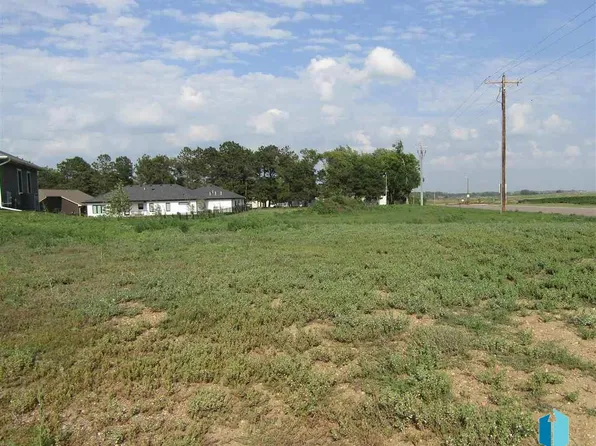 508 Connie Cir, Hartford, SD 57033