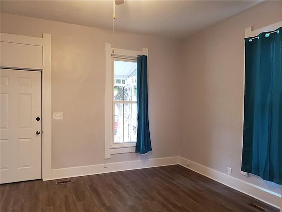 2nd image of 635 W Hendricks St