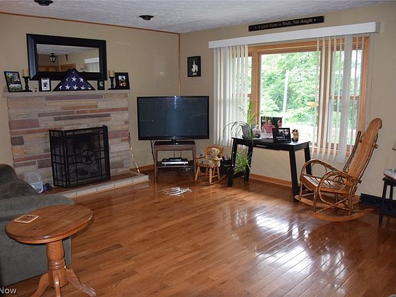 3rd image of 17301 Township Road 437b