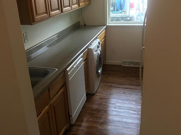 7x10 Kitchen-Dishwasher/Washer and Dryer