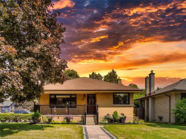 43 Rowanwood Ave, Brantford, ON N3S 7C1