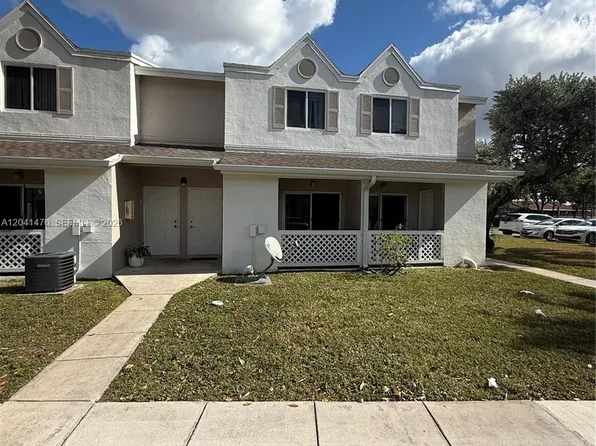 17515 NW 67th Ct #G-22, Hialeah, FL 33015