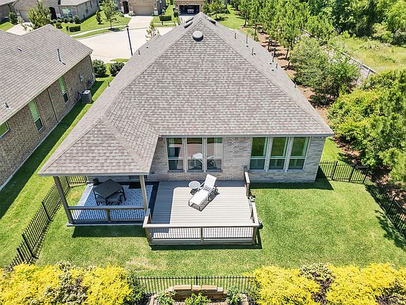 3rd image of 223 Spotted Saddle Ct