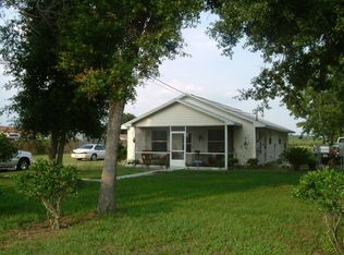 460 N Orange Ave, Umatilla, FL 32784