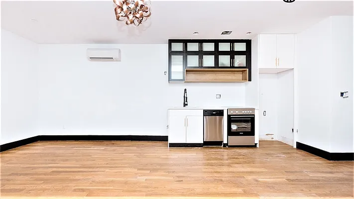 Rented by Nooklyn NYC LLC | media 26