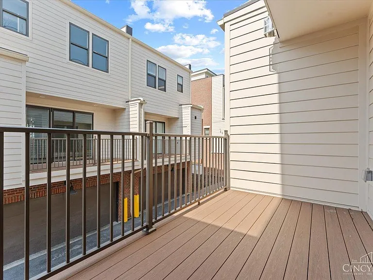 3906 Edwards Rd #B — Photo 6