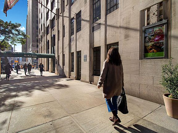 4th image of 10 Park Ave #2H