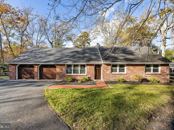 155 Tuckerton Rd, Medford Lakes, NJ 08055