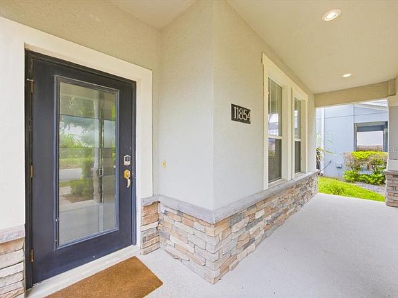 3rd image of 11854 Sonnet Ave
