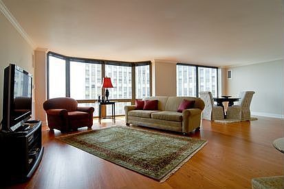 2nd image of 2650 N Lakeview Ave APT 3104