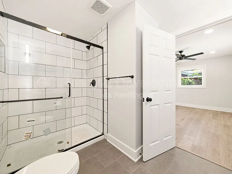 106 Hawthorne Dr — Photo 14