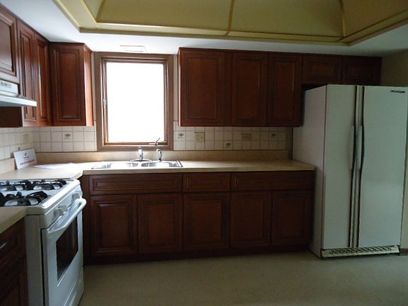 4th image of 4011 W 97th St APT 1S