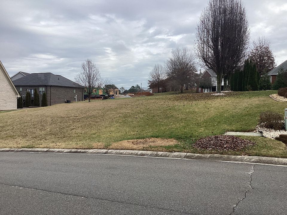 2nd image of 2374 Rosemeade Dr