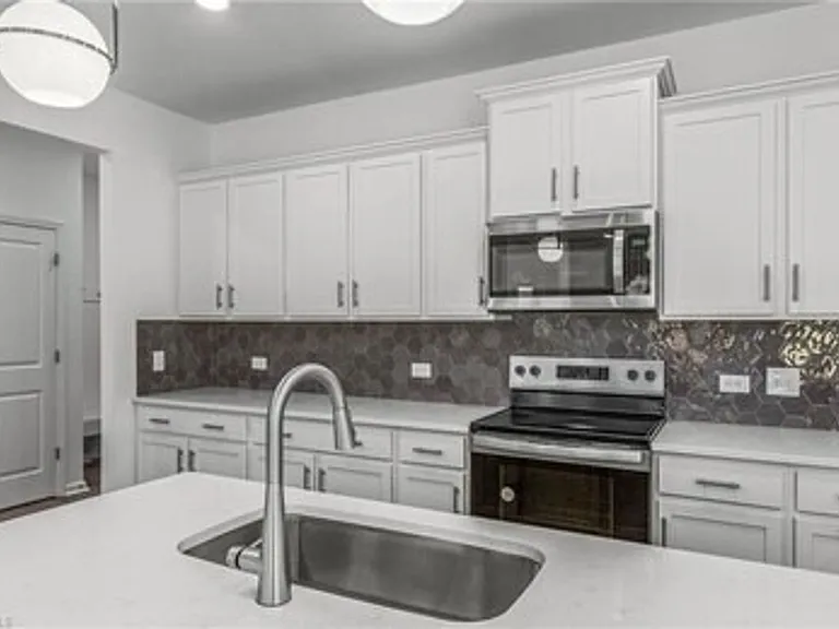 4010 Aster Point Ct — Photo 8